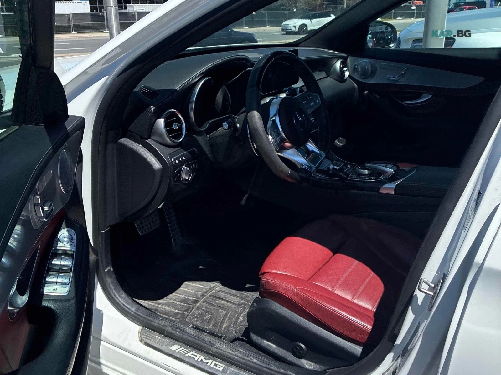 Mercedes-Benz C 43 AMG 4MATIC BURG RED INT Автокредит Цена до България, снимка 6 - Автомобили и джипове - 54794219