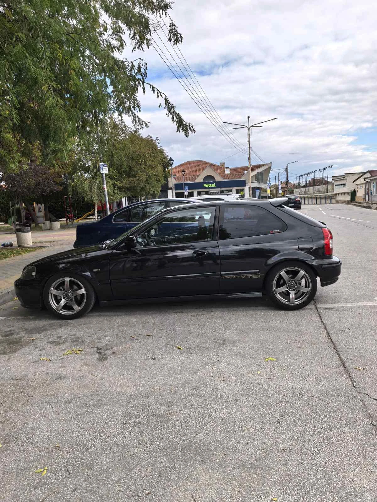 Honda Civic 1.6 VTI, снимка 3 - Автомобили и джипове - 55168545