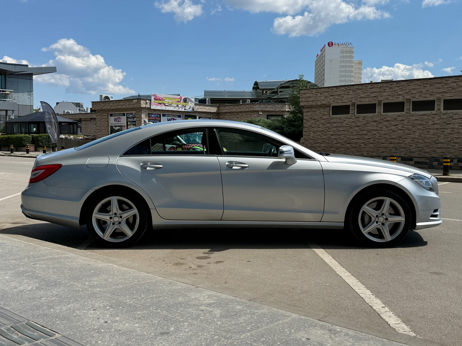 Mercedes-Benz CLS 500 6 МЕСЕЦА ГАРАНЦИЯ/ 4 Matic 408к.с. Всички Есктри, снимка 5 - Автомобили и джипове - 55186365