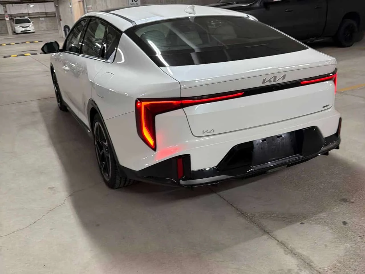Kia K4 * GT Line Turbo * CARFAX * ��� ������������ ������ | Mobile.bg � ����������� 16