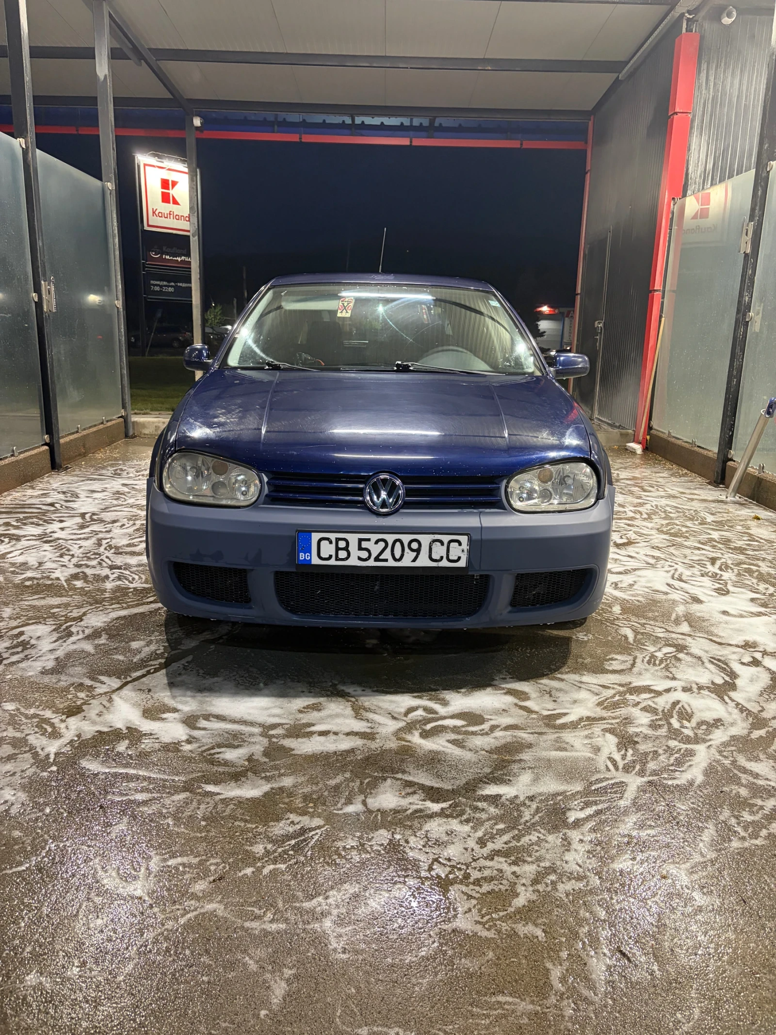 VW Golf