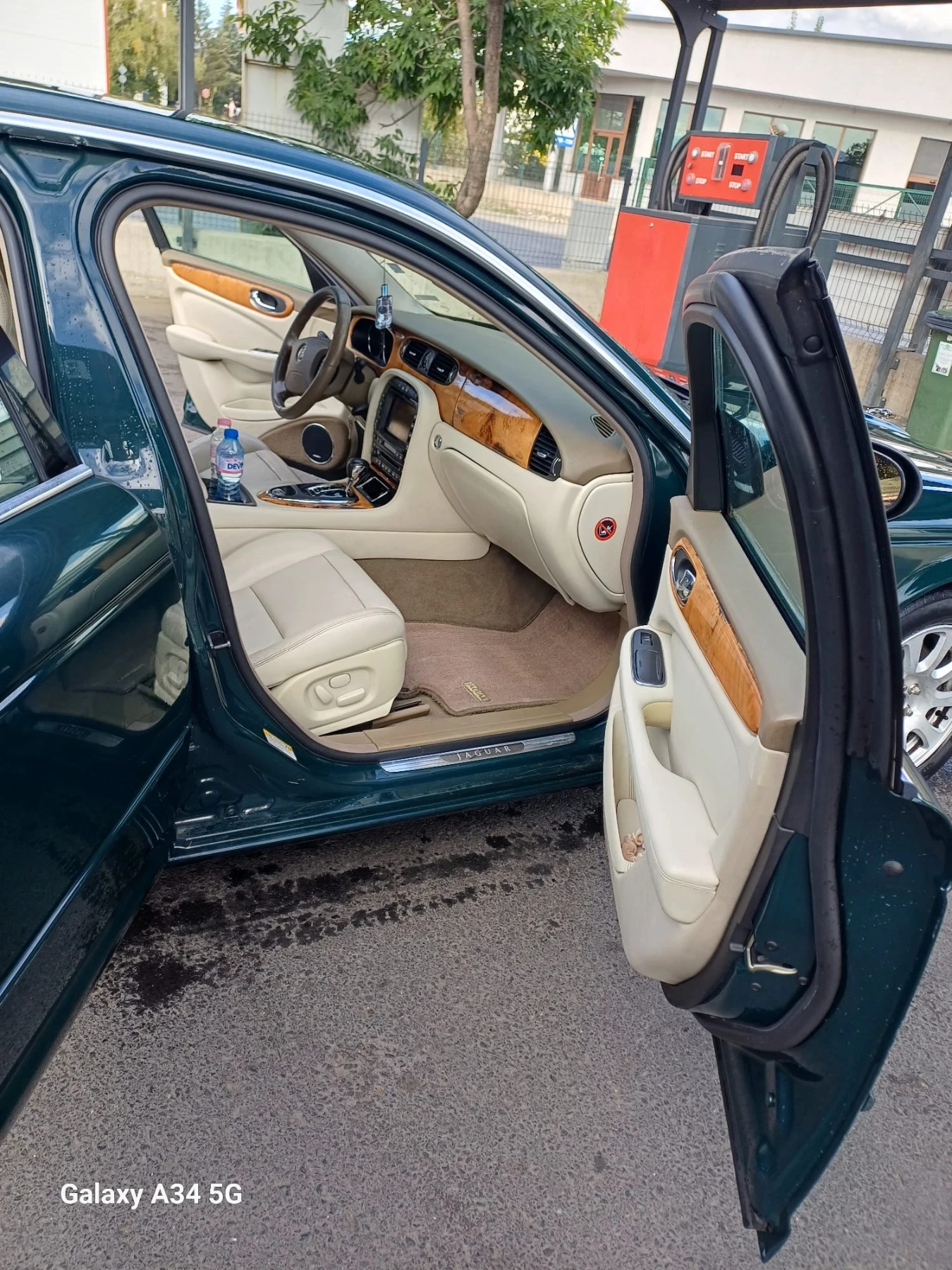 Jaguar Xj 3.5 V8, снимка 5 - Автомобили и джипове - 55406684