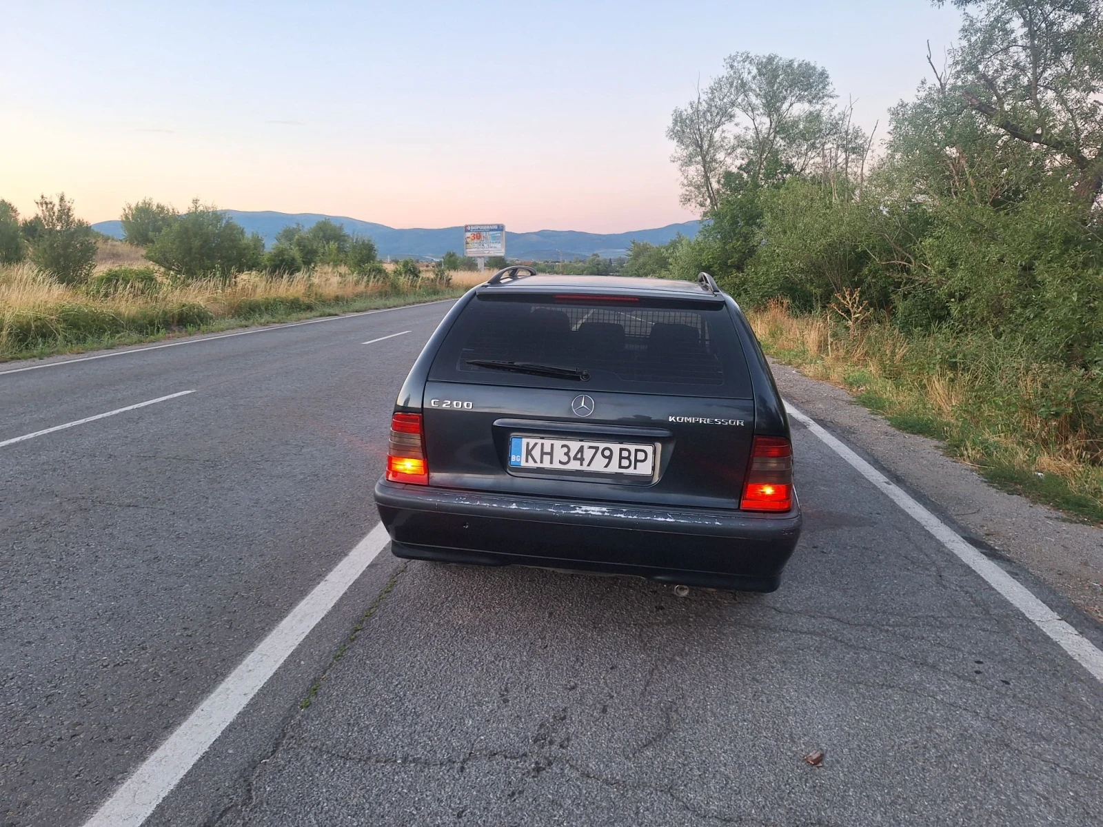 Mercedes-Benz C 200, снимка 2 - Автомобили и джипове - 55794085