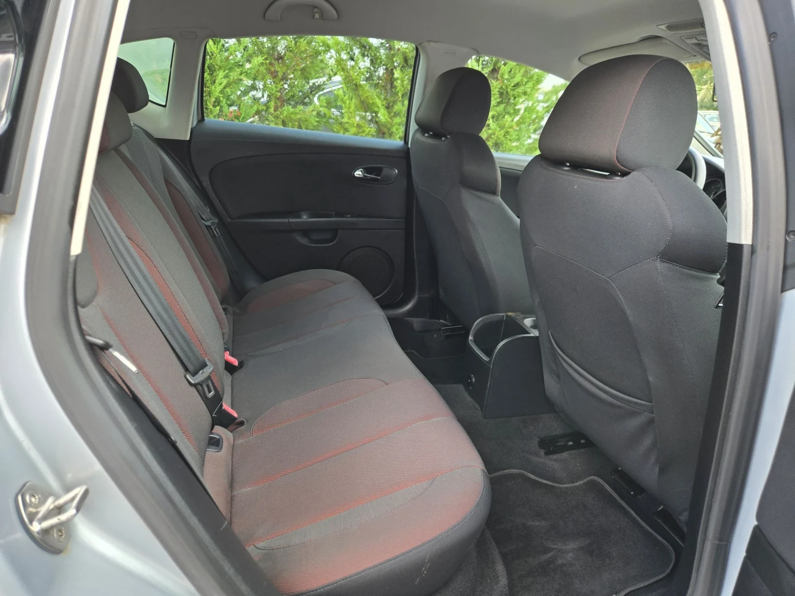 Seat Leon 2.0TDI-140кс= 6СК= КЛИМАТРОНИК= АВТОПИЛОТ, снимка 14 - Автомобили и джипове - 55954985