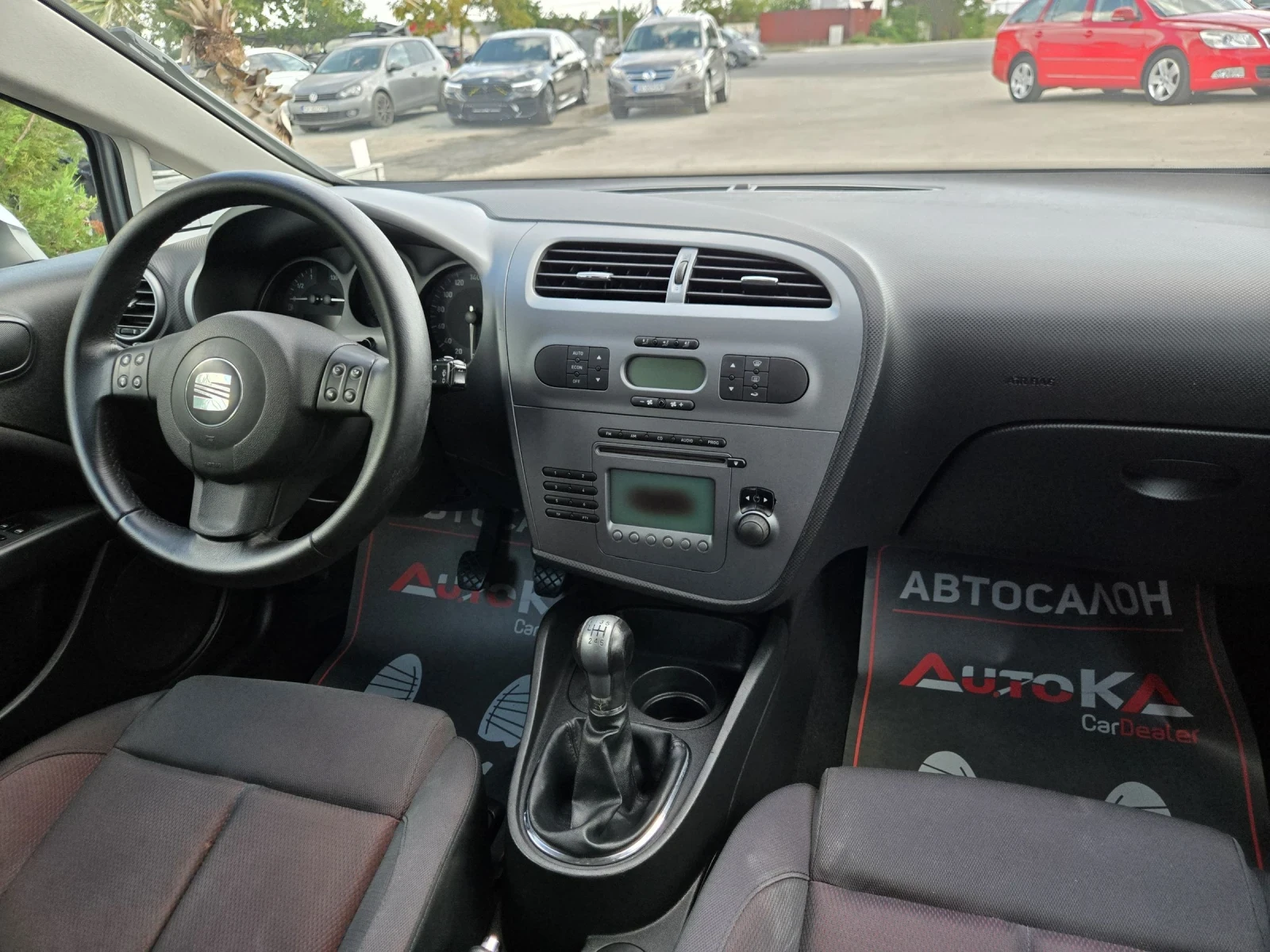 Seat Leon 2.0TDI-140кс= 6СК= КЛИМАТРОНИК= АВТОПИЛОТ, снимка 13 - Автомобили и джипове - 55954985