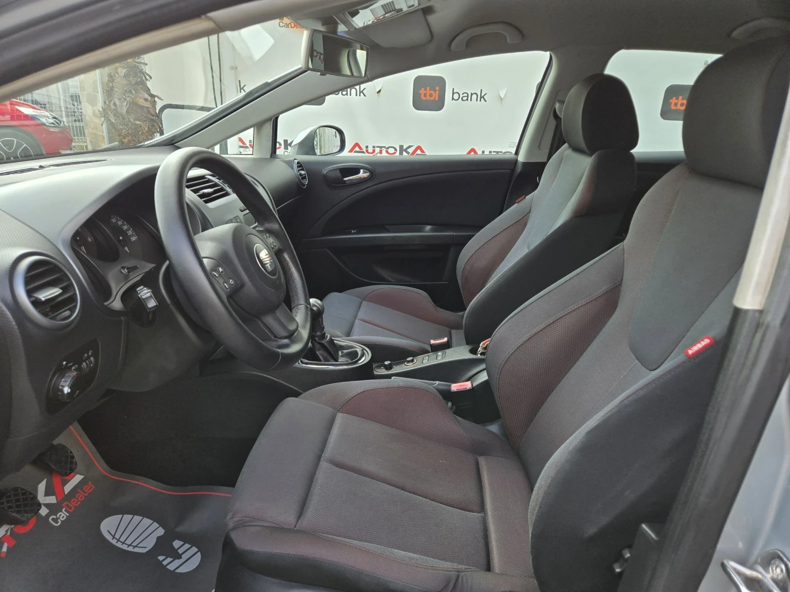 Seat Leon 2.0TDI-140кс= 6СК= КЛИМАТРОНИК= АВТОПИЛОТ, снимка 7 - Автомобили и джипове - 55954985