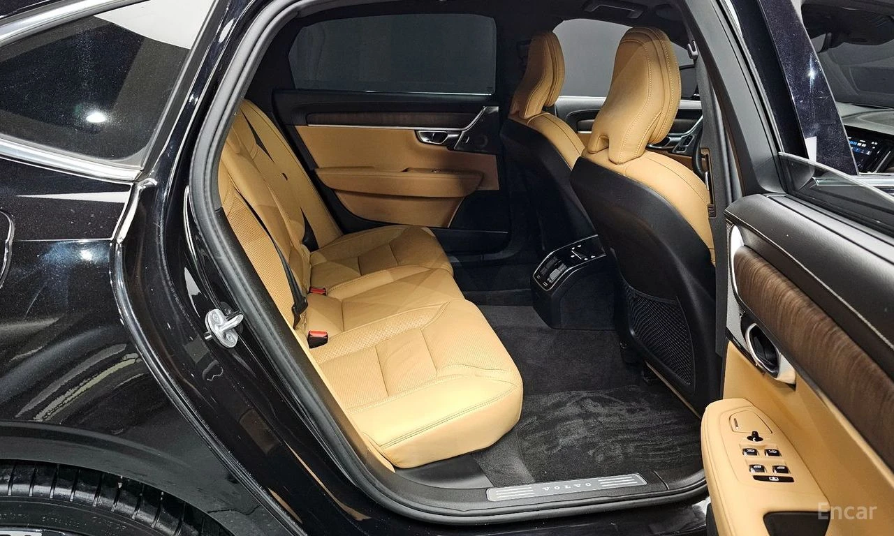 Volvo S90 B6* AWD* ULTIMATE* BRIGHT* ОБДУХВАНЕ* ДИСТРОНИК* Х, снимка 15 - Автомобили и джипове - 56151976