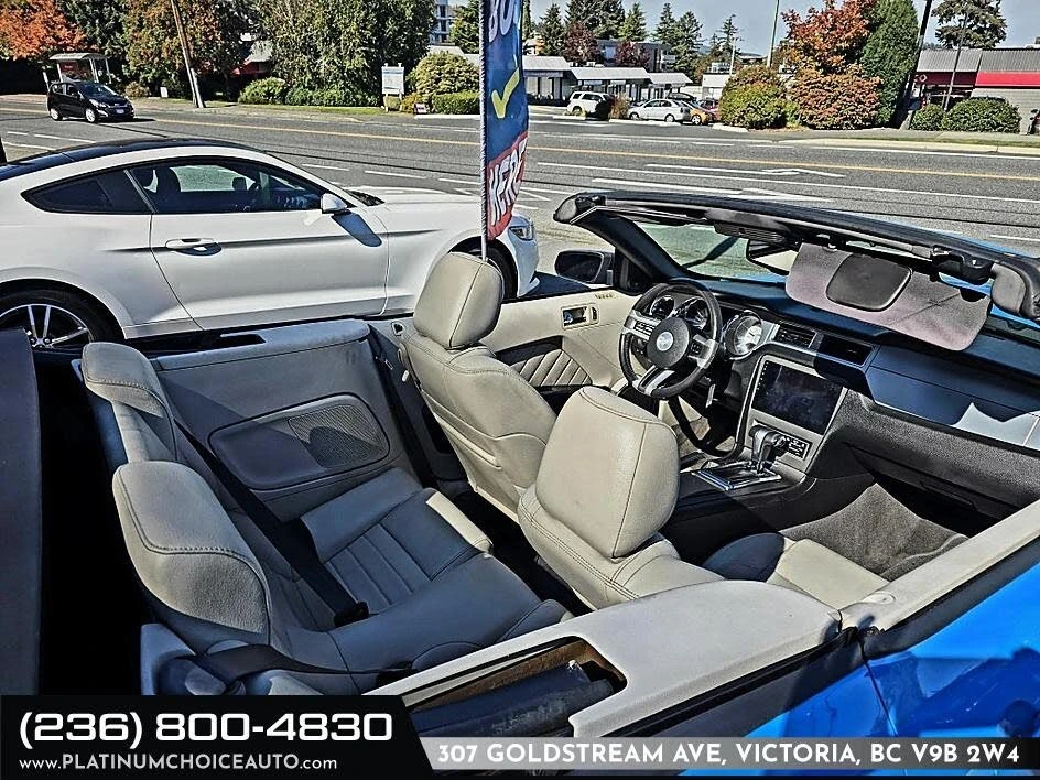 Ford Mustang V6 Premium Convertible * АвтоКредит * (ЦЕНА ДО БГ), снимка 6 - Автомобили и джипове - 56252041