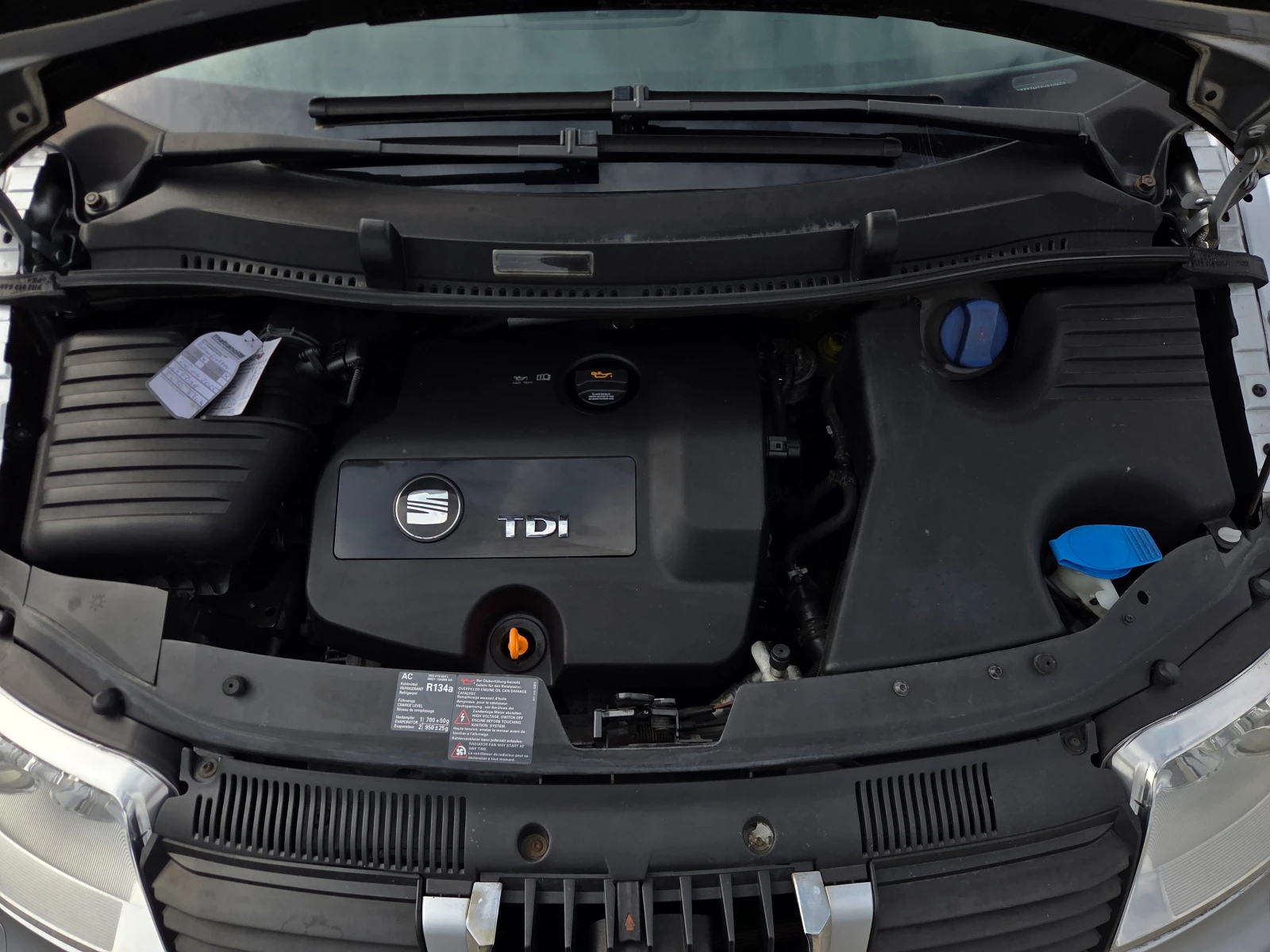 Seat Alhambra, снимка 15 - Автомобили и джипове - 56650583
