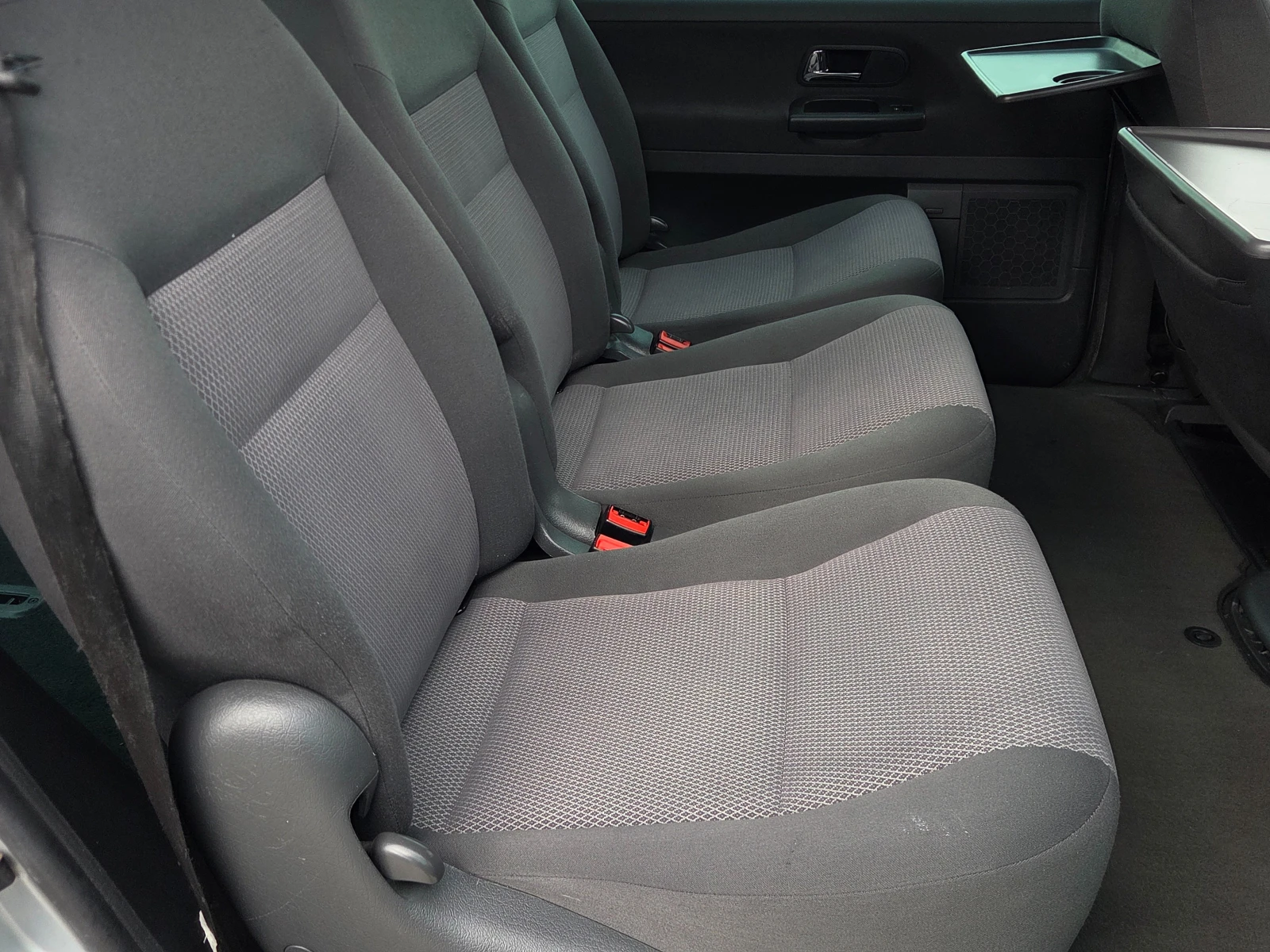 Seat Alhambra, снимка 9 - Автомобили и джипове - 56650583