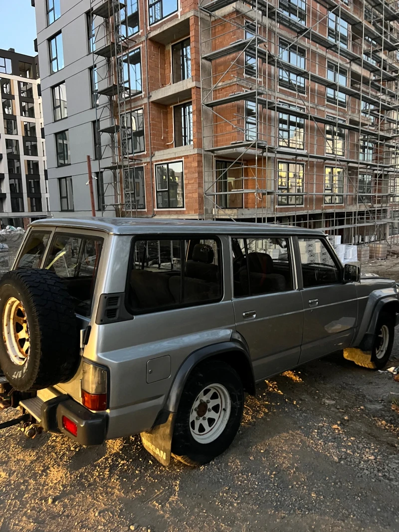 Nissan Patrol, снимка 3 - Автомобили и джипове - 47606707