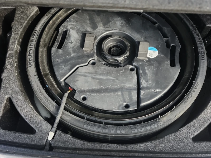 Audi SQ5 SQ5* B&O* 360View* Подгрев* Пано, снимка 14 - Автомобили и джипове - 52547805