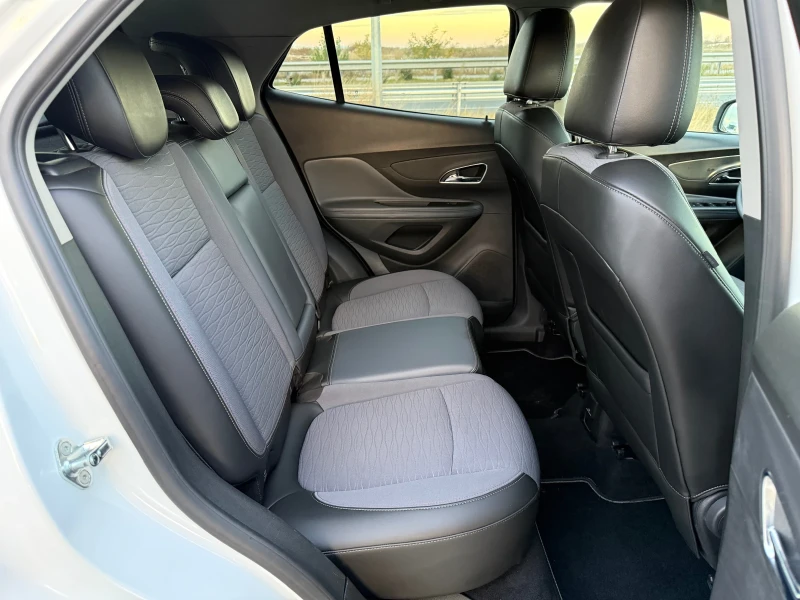 Opel Mokka 1.4 TURBO / LPG / COSMO / KOJA / PARKTRONIC , снимка 13 - Автомобили и джипове - 52617513