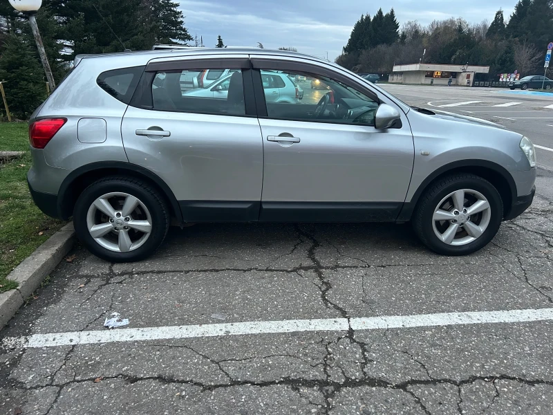 Nissan Qashqai, снимка 4 - Автомобили и джипове - 52698496