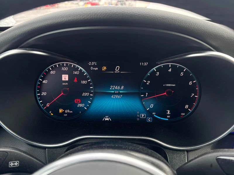 Mercedes-Benz GLC 300 * * CARFAX * * АВТО КРЕДИТ * * , снимка 8 - Автомобили и джипове - 52931085