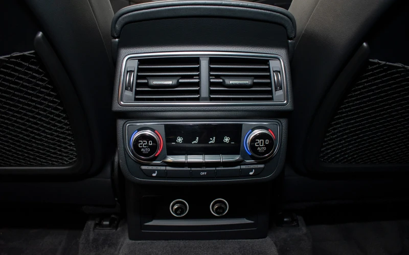 Audi SQ7 4.0TDI Quattro, снимка 12 - Автомобили и джипове - 53277187