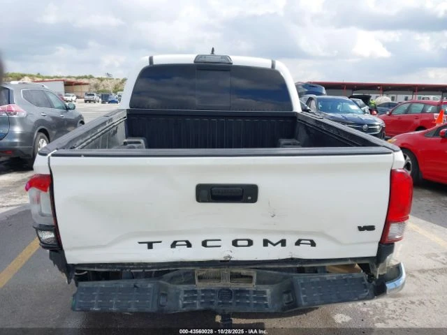 Toyota Tacoma TRD OFF ROAD CARFAX АВТО КРЕДИТ , снимка 5 - Автомобили и джипове - 52741222