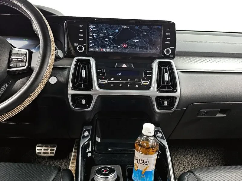 Kia Sorento DIESEL 2.2 4WD SIGNATURE, снимка 14 - Автомобили и джипове - 55261771