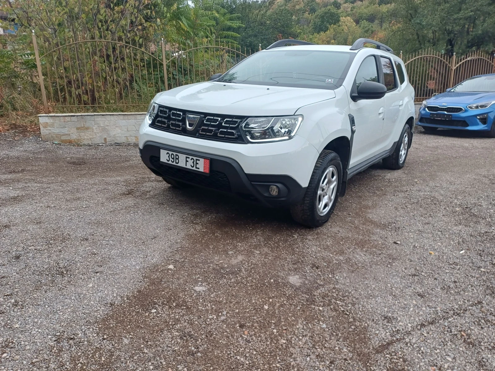 Dacia Duster 1.6i 4x4 - изображение 3