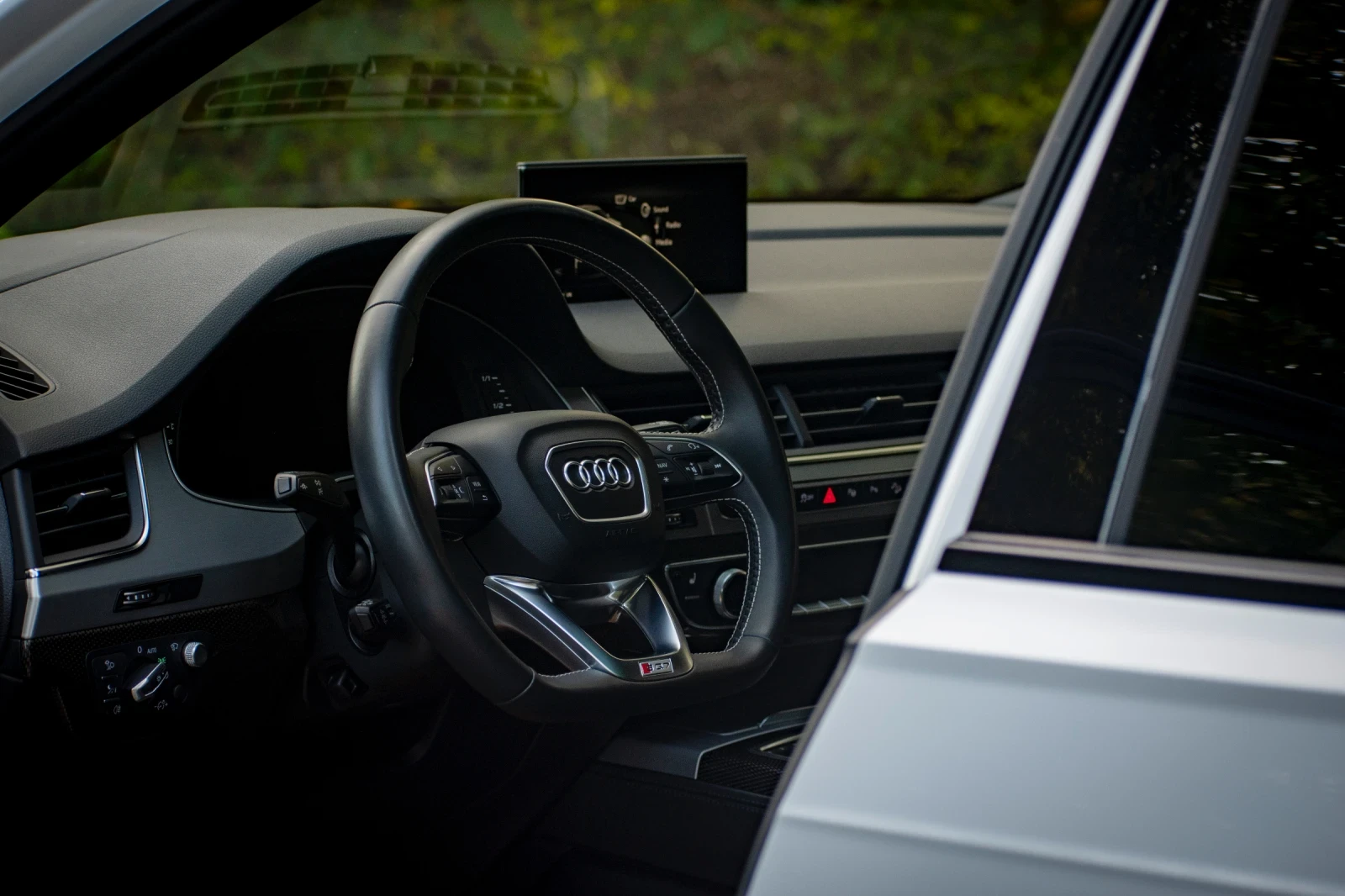 Audi SQ7 4.0TDI Quattro - изображение 8