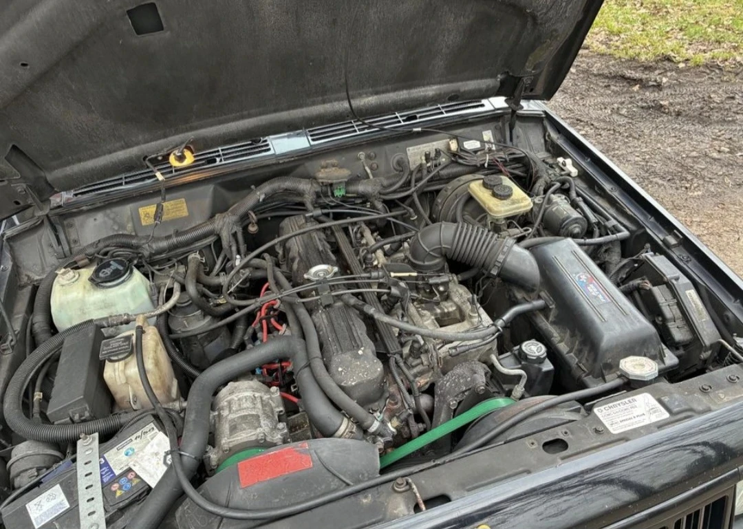 Jeep Cherokee, снимка 4 - Автомобили и джипове - 53932487