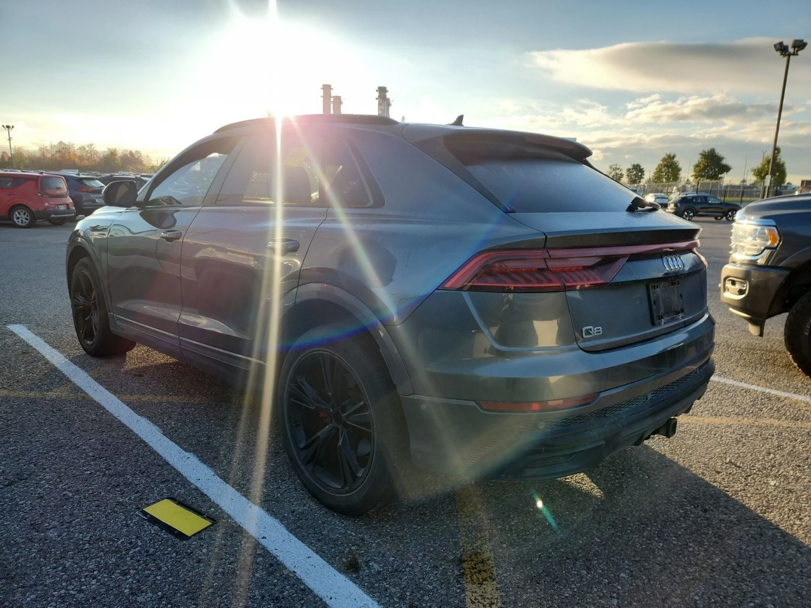 Audi Q8 PROGRESSIV С РЕГИСТРАЦИЯ & АВТО КРЕДИТ, снимка 4 - Автомобили и джипове - 54039970