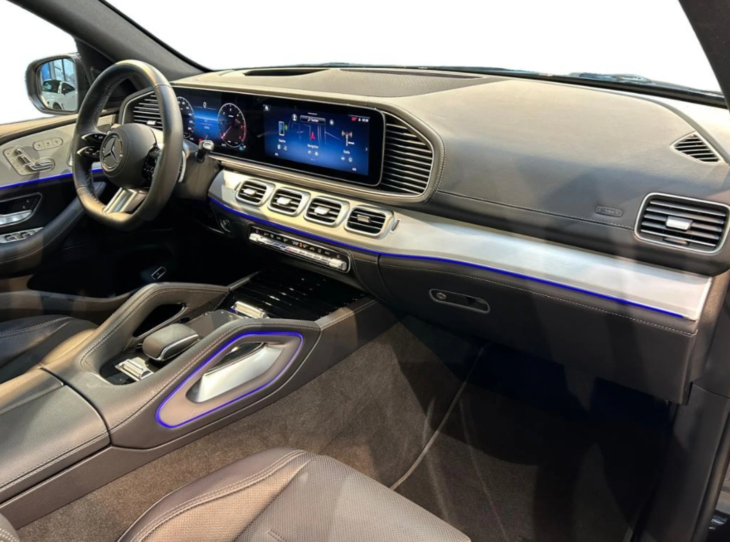 Mercedes-Benz GLE 400 D* 4M* AMG* PANO* BURMESTER* ВЕНТИЛАЦИЯ* 360* , снимка 15 - Автомобили и джипове - 54946403