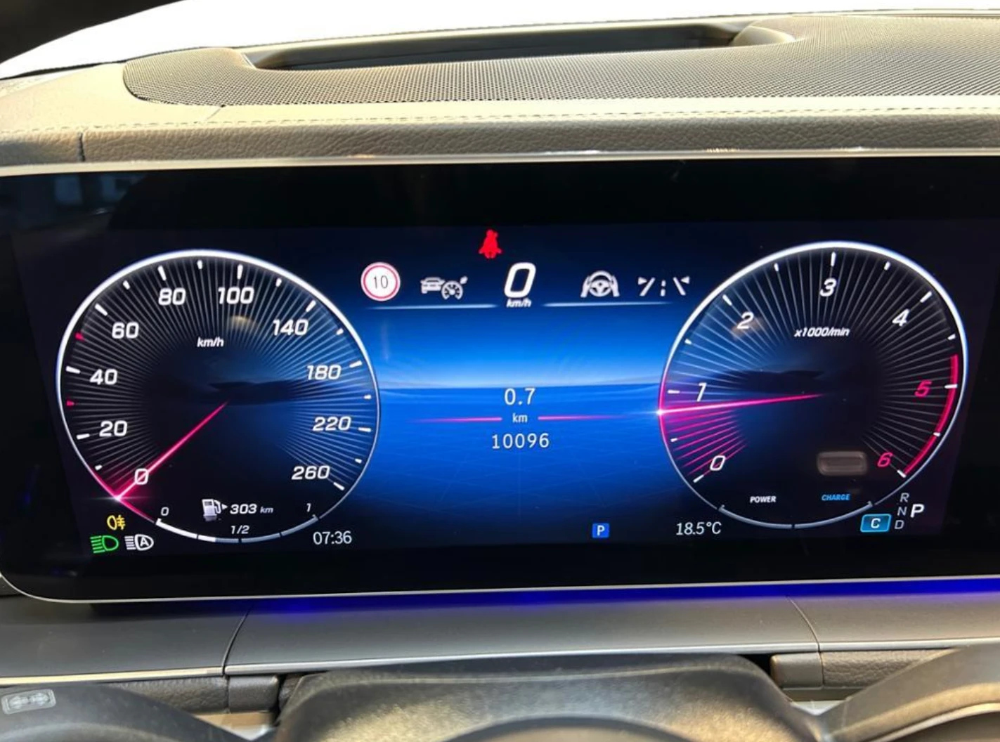 Mercedes-Benz GLE 400 D* 4M* AMG* PANO* BURMESTER* ВЕНТИЛАЦИЯ* 360* , снимка 9 - Автомобили и джипове - 54946403