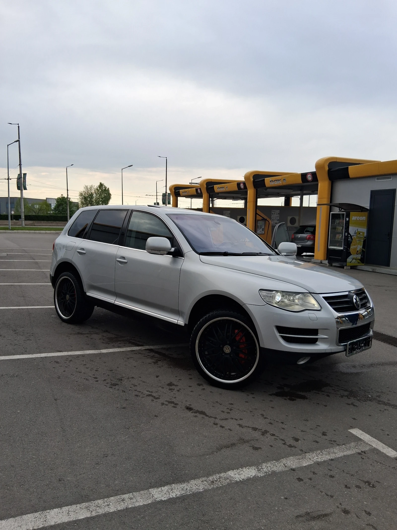 VW Touareg 3.2 240 кс