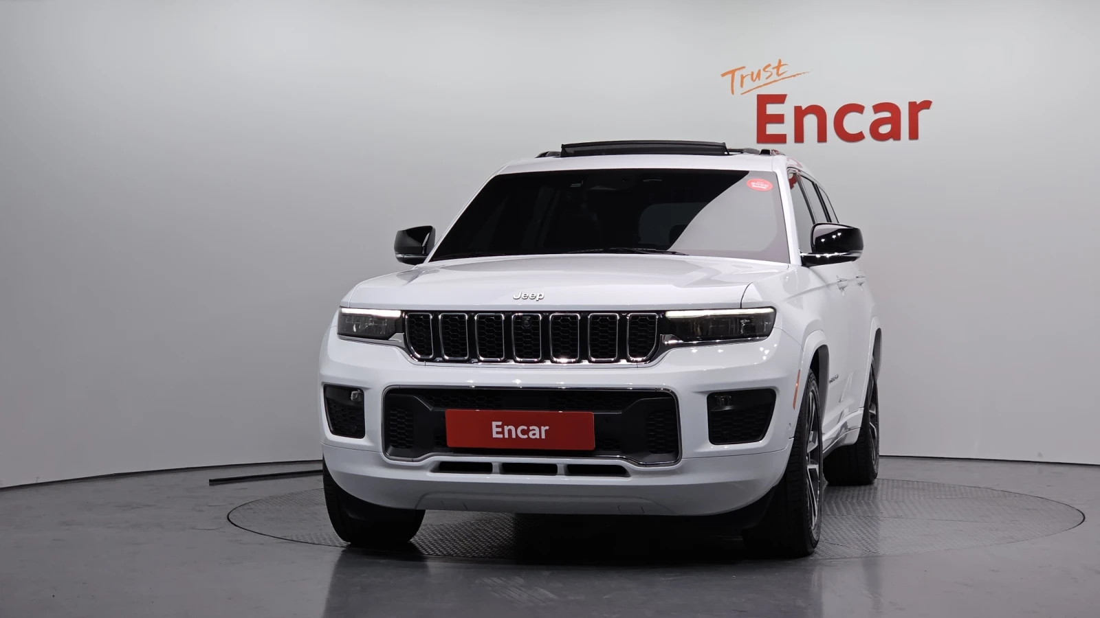 Jeep Cherokee 3.6* 360* ЕЛ. БАГАЖНИК* BLIND SPOT* ЛЮК* КРАЙНА ЦЕ, снимка 3 - Автомобили и джипове - 55594904