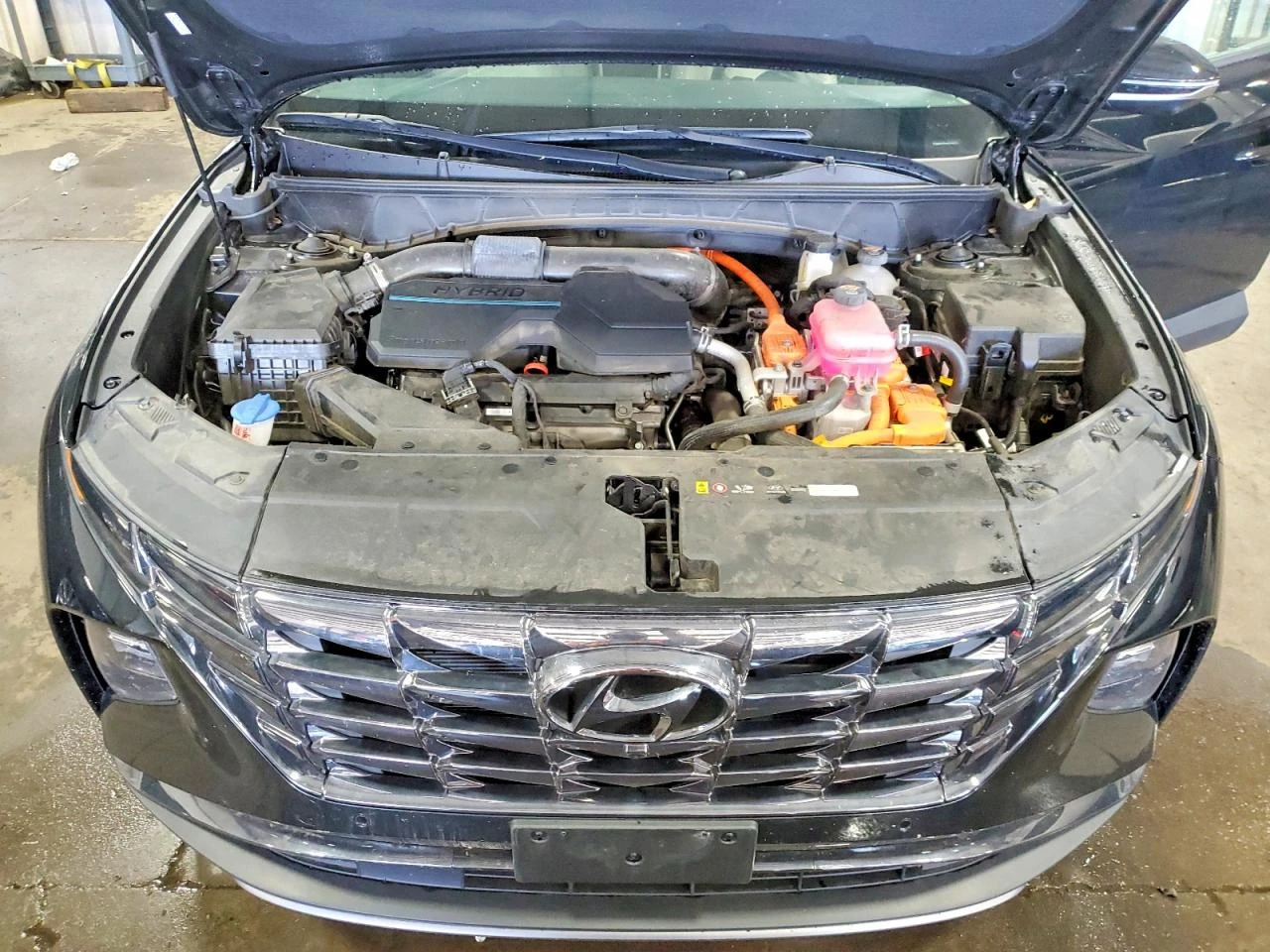 Hyundai Tucson 1.6l Limited, снимка 11 - Автомобили и джипове - 56664039