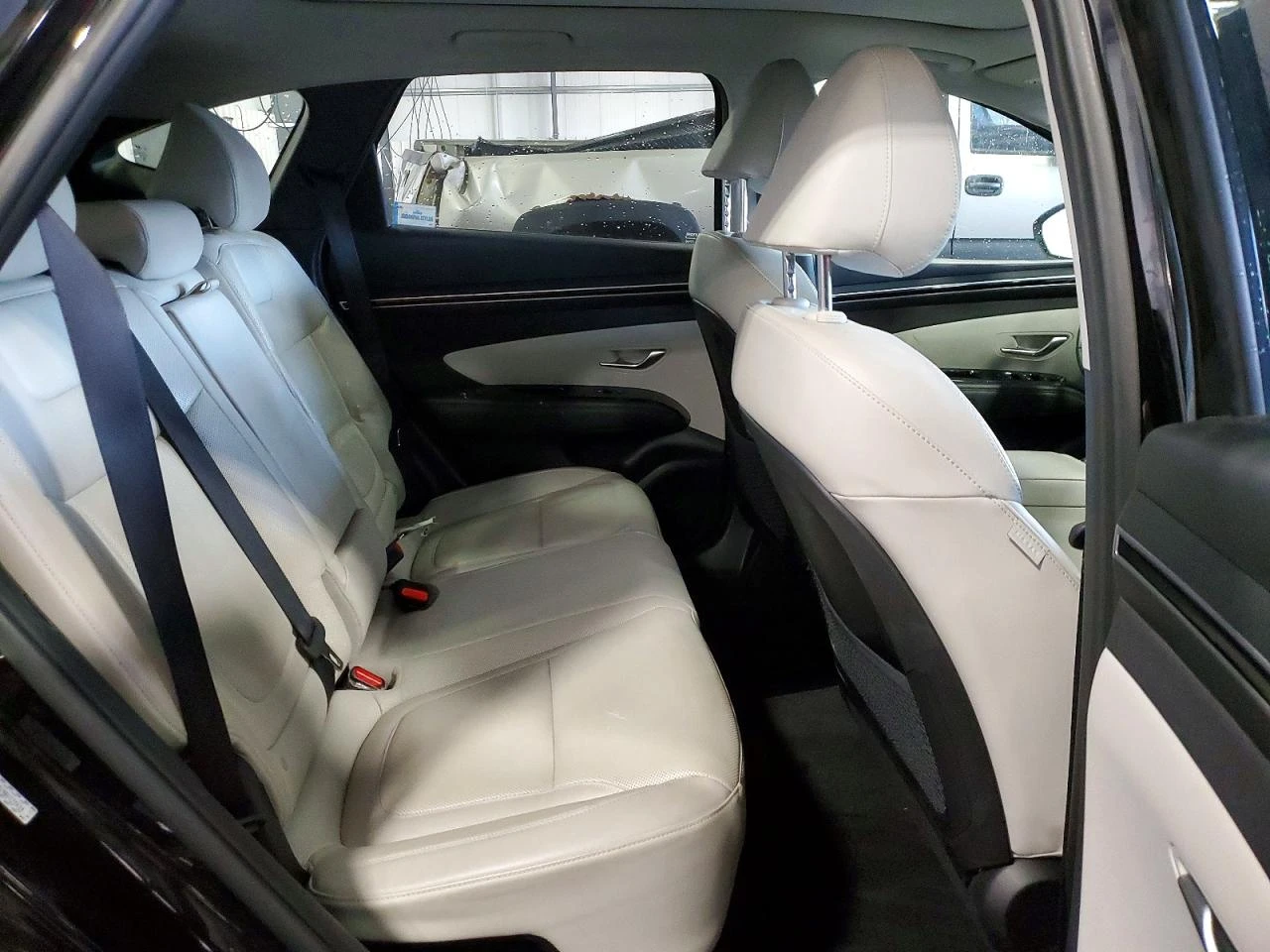 Hyundai Tucson 1.6l Limited, снимка 10 - Автомобили и джипове - 56664039