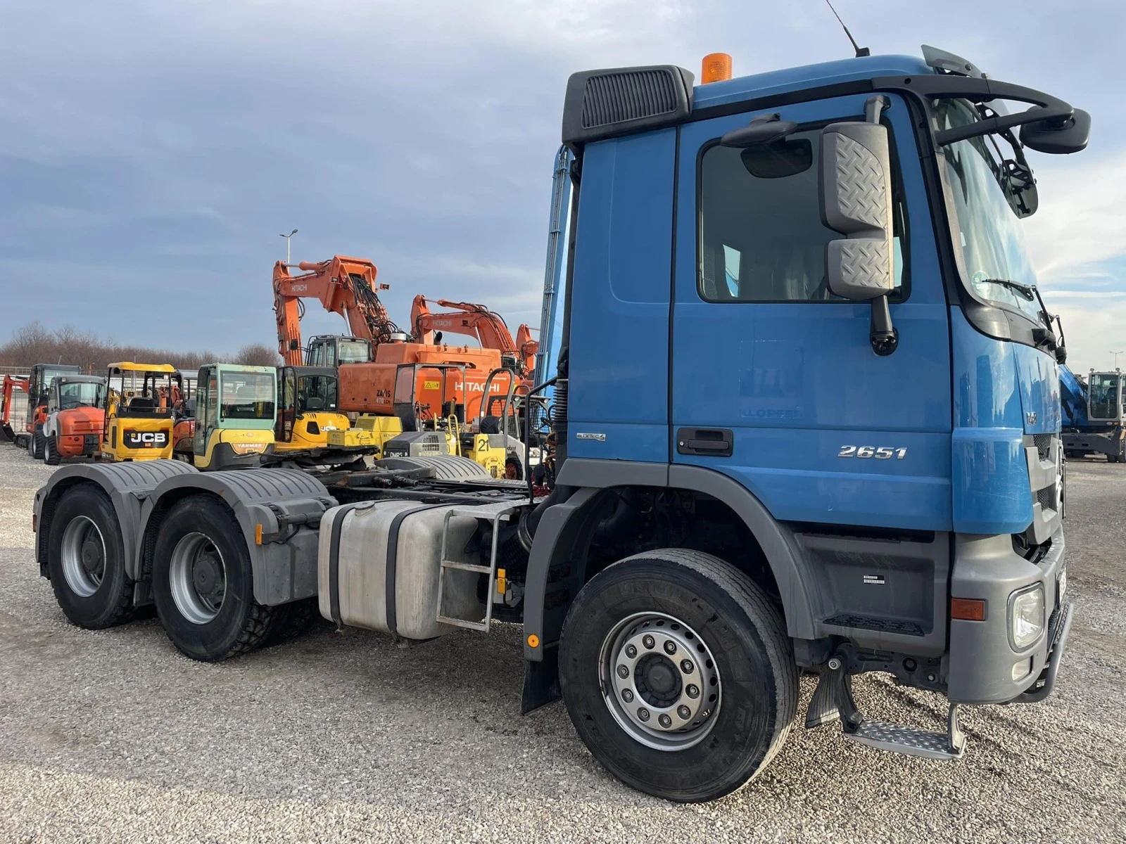 Mercedes-Benz Actros 2651 V8 - изображение 6