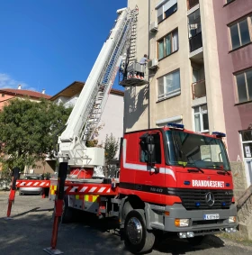 Автовишка Mercedes-Benz Actros Bronto SkyLift 32, снимка 1