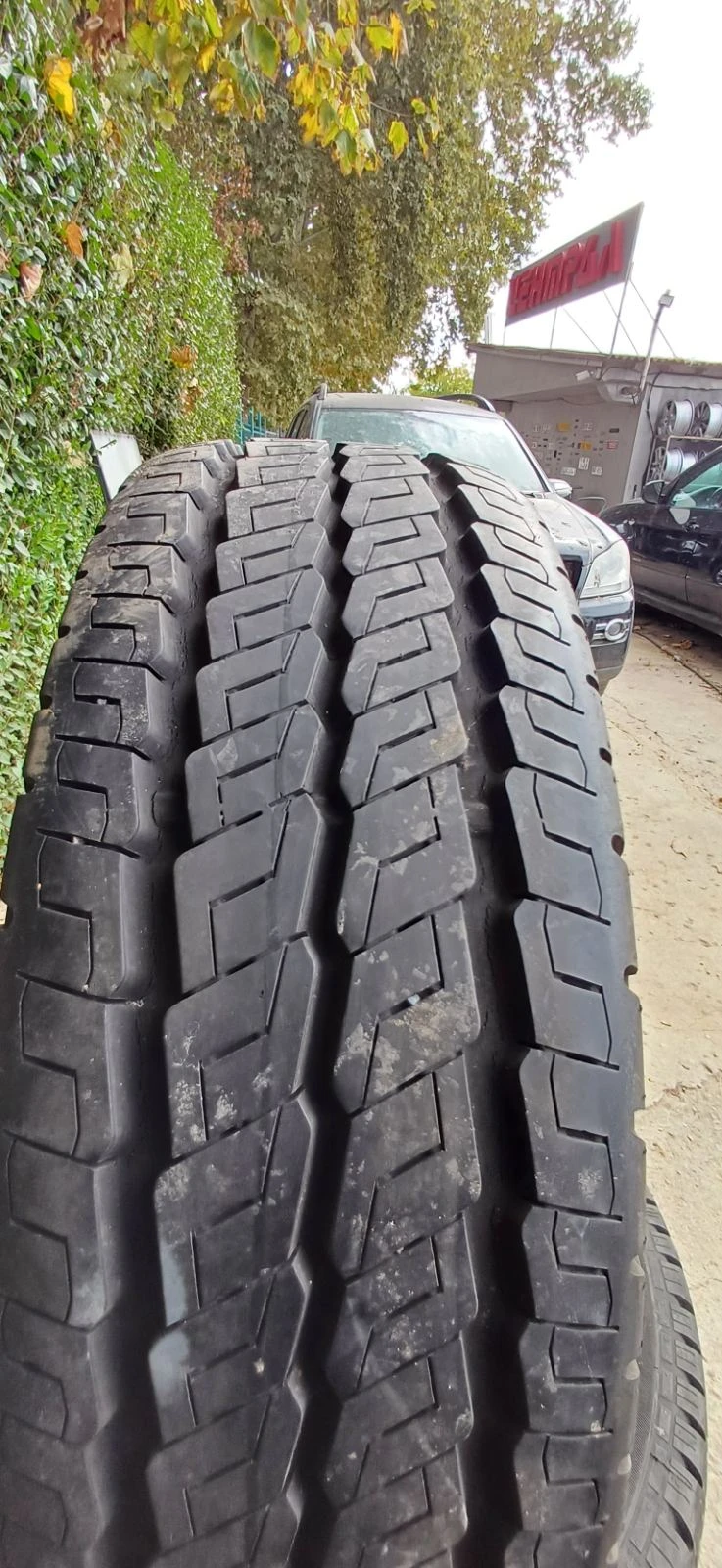 Гуми Зимни 225/75R16, снимка 3 - Гуми и джанти - 52130653