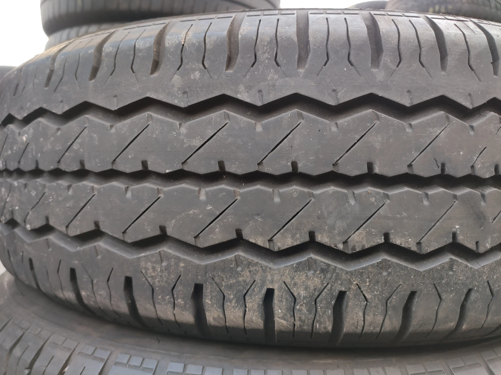 ���� 215/70R16 | Mobile.bg � ����������� 1