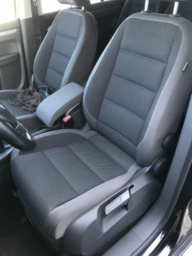 VW Touran 1.6tdi 105 7 Места, снимка 12