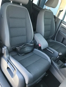 VW Touran 1.6tdi 105 7 Места, снимка 8