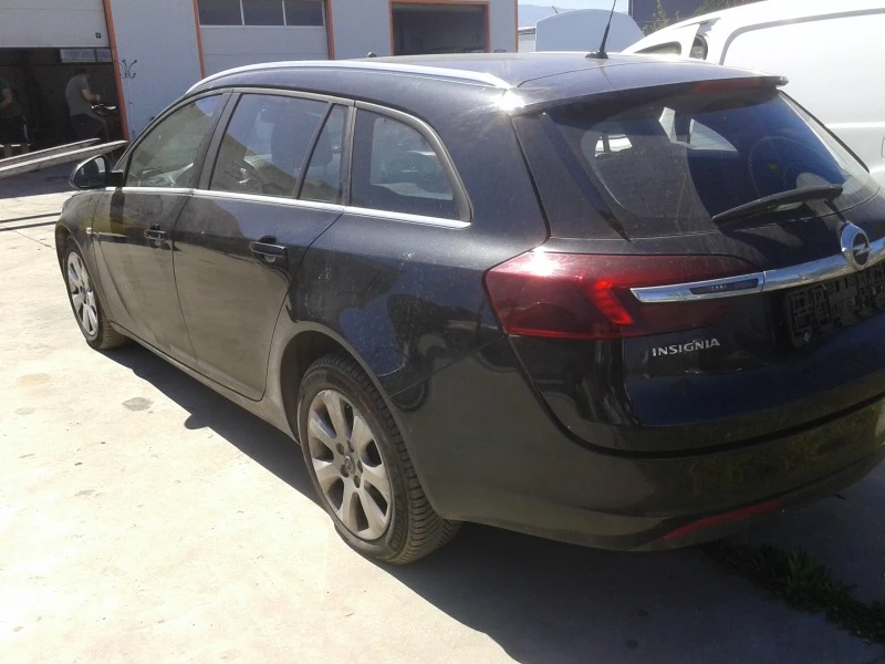 Opel Insignia 2.0д, снимка 4 - Автомобили и джипове - 45205183