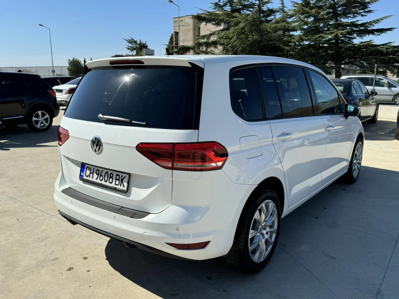 VW Touran 2.0 150ps DSG Partronic ПЕРФЕКТЕН, снимка 5 - Автомобили и джипове - 47449051