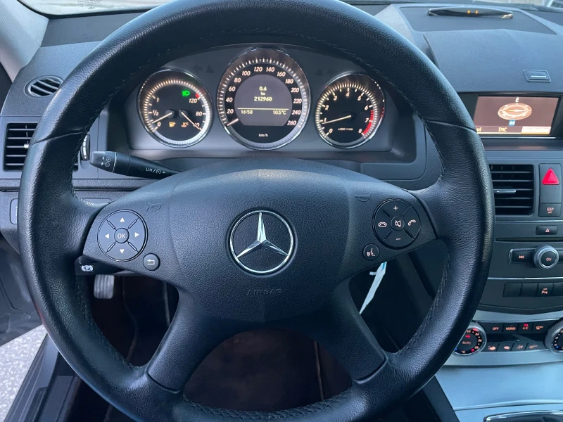 Mercedes-Benz C 180 Navi Full, снимка 8 - Автомобили и джипове - 48075993