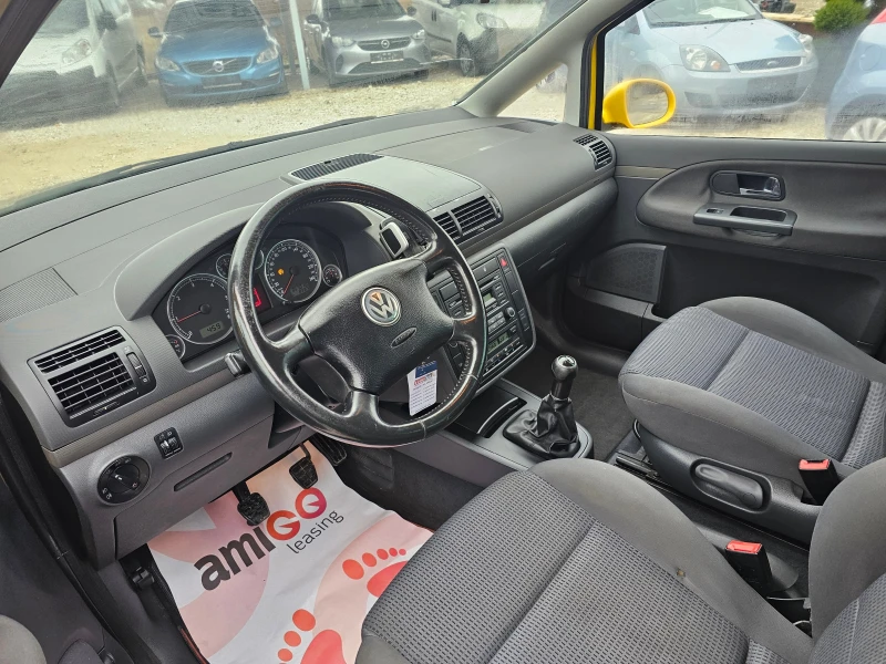 VW Sharan 1.9 TDI КЛИМАТРОНИК 116 кс , снимка 12 - Автомобили и джипове - 48233958