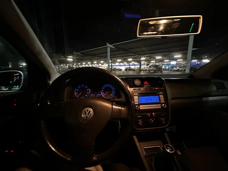 VW Golf, снимка 9 - Автомобили и джипове - 48908086