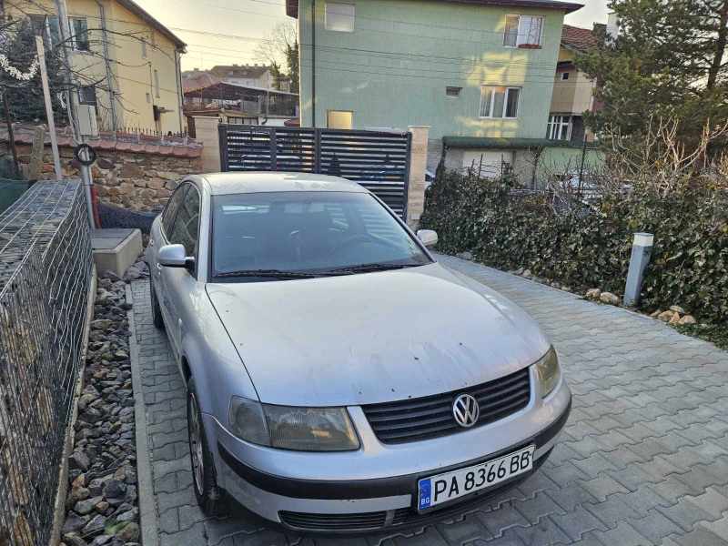 VW Passat, снимка 6 - Автомобили и джипове - 49214324