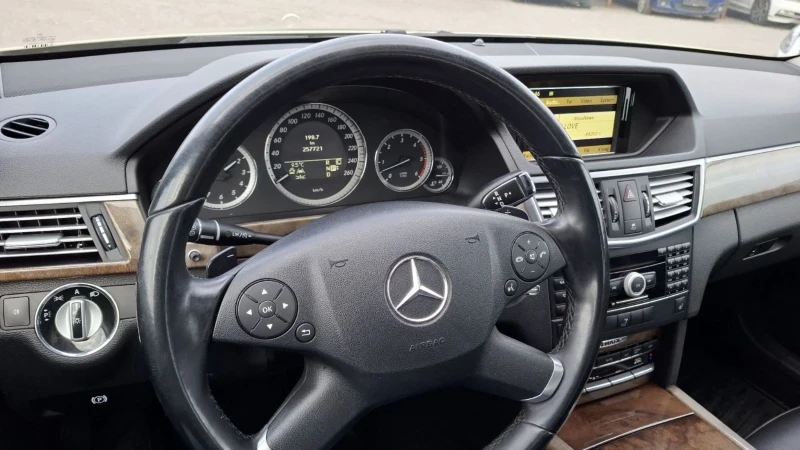 Mercedes-Benz E 350 4-MATIC/DISTRONIC/ NOV VNOS GERMANY, снимка 12 - Автомобили и джипове - 49274035