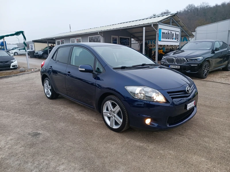 Toyota Auris 1.8i-147кс-ШВЕЙЦАРИЯ-РЪЧКА-6ск-FACELIFT-NAVI, снимка 2 - Автомобили и джипове - 49297206