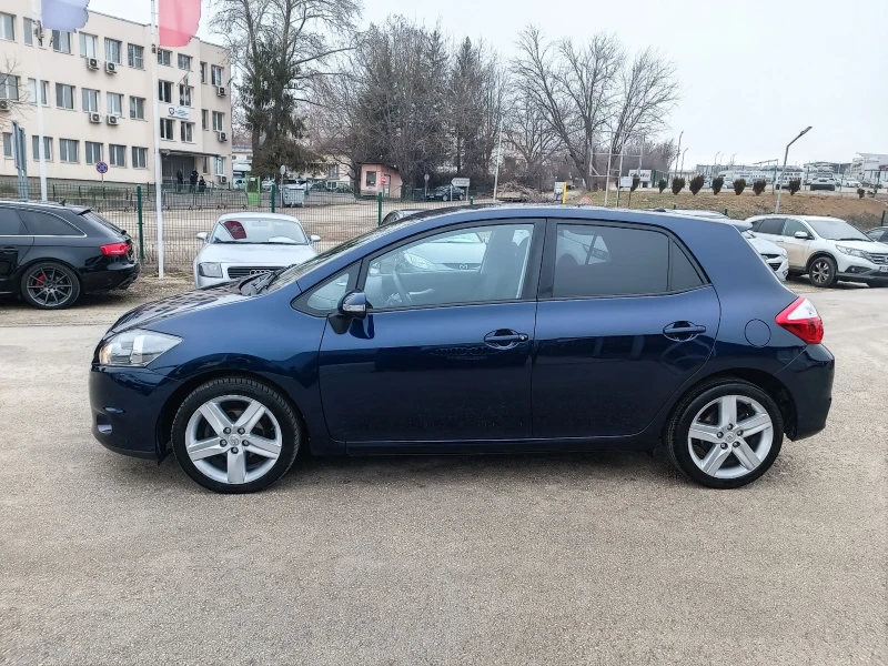 Toyota Auris 1.8i-147кс-ШВЕЙЦАРИЯ-РЪЧКА-6ск-FACELIFT-NAVI, снимка 6 - Автомобили и джипове - 49297206