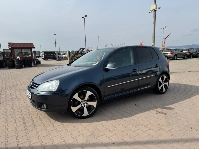 VW Golf, снимка 1 - Автомобили и джипове - 49596703