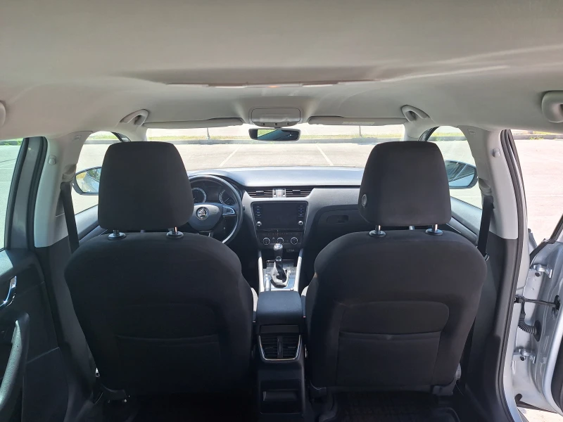 Skoda Octavia, снимка 10 - Автомобили и джипове - 52665827