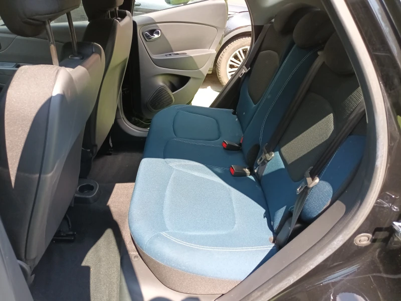 Renault Captur Tce, снимка 9 - Автомобили и джипове - 51454780